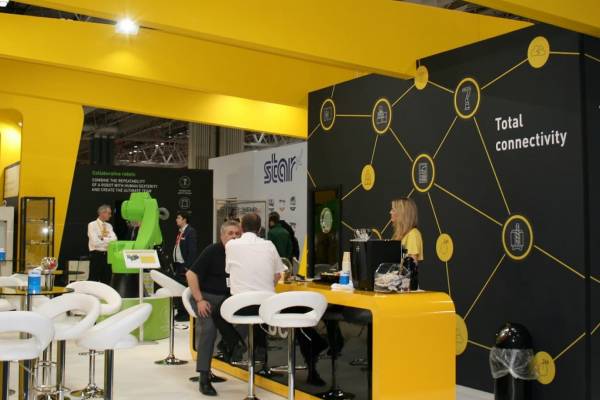 IT trade show displays