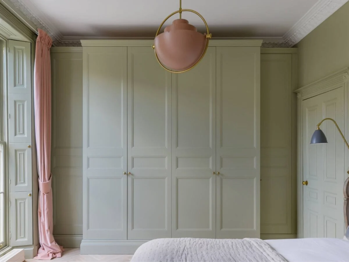bespoke built in wardrobes