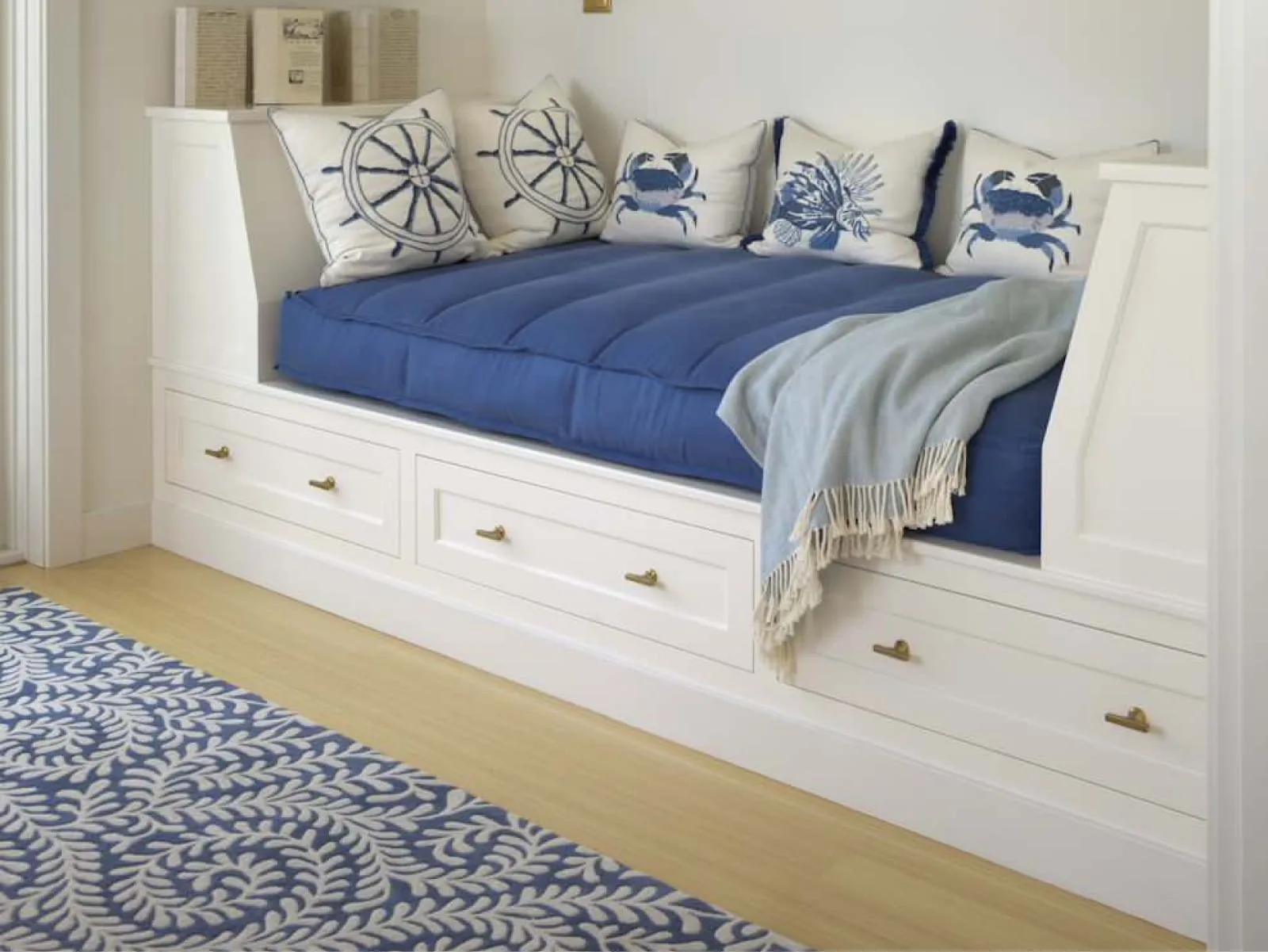custom built in bed